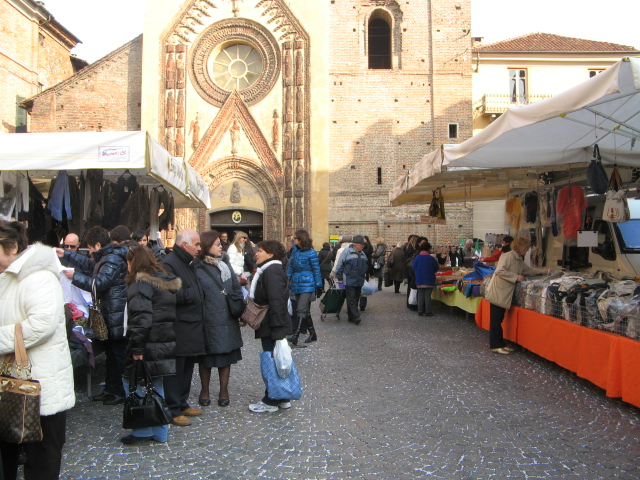 mercato piazza della repubblica
