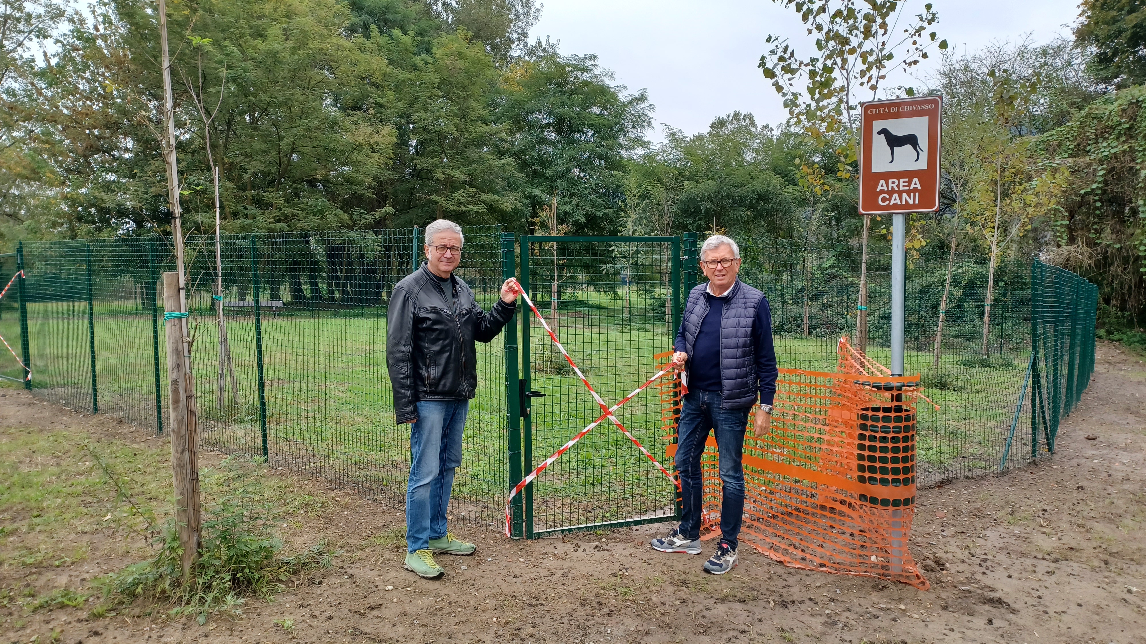 Nuova area cani nel parco del Sabiuné: è la decima del Comune di Chivasso