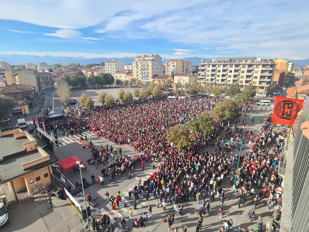 “Chivasso tifa Pecco”: domenica maxischermo in piazza d'Armi per seguire la gara MotoGP di Valencia