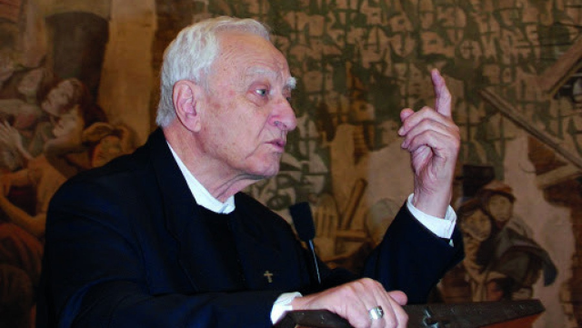 Conferimento della Cittadinanza Onoraria a Monsignor Bettazzi